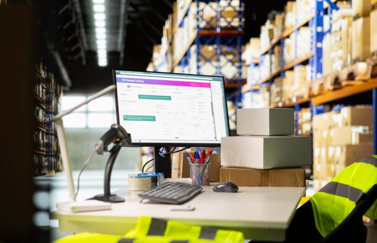 imagem de um computador mostrando Plataforma de e-commerce industrial para escalar vendas B2B